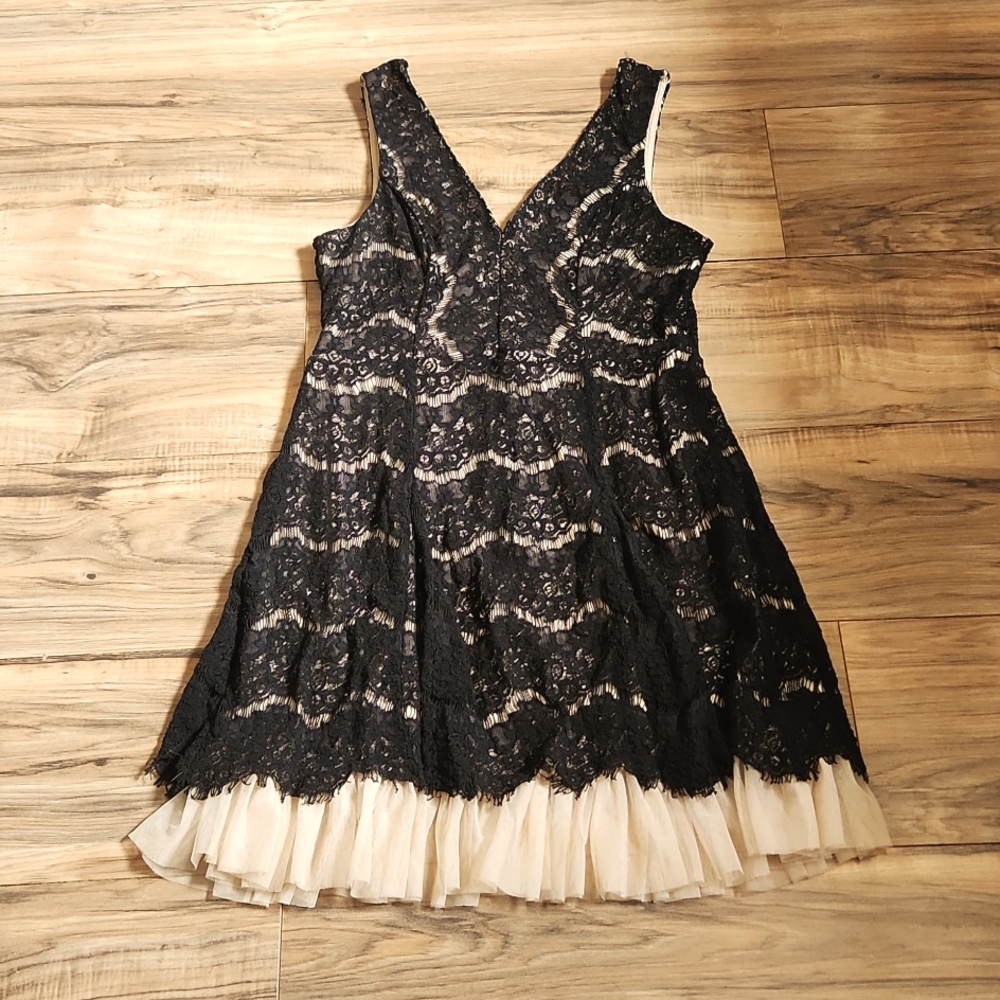 Trixxi Little Black Lace Cocktail Dress Fully Lined Size XL